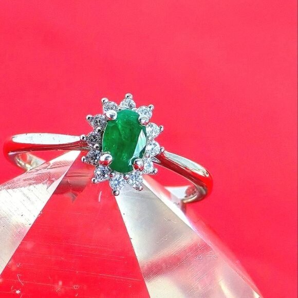 925 Sterling Silver Ring with Natural Oval Emerald 3.5x6mm & CZ - Picture 5 of 12
